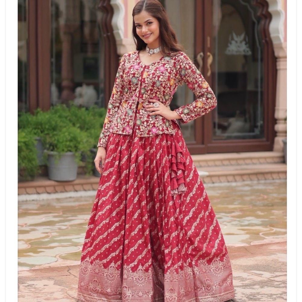 Elegant Red Floral Women's Skirt